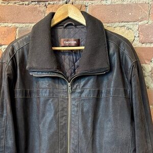 Men’s Danier Brown Leather Jacket with Inner Liner. Size: XL